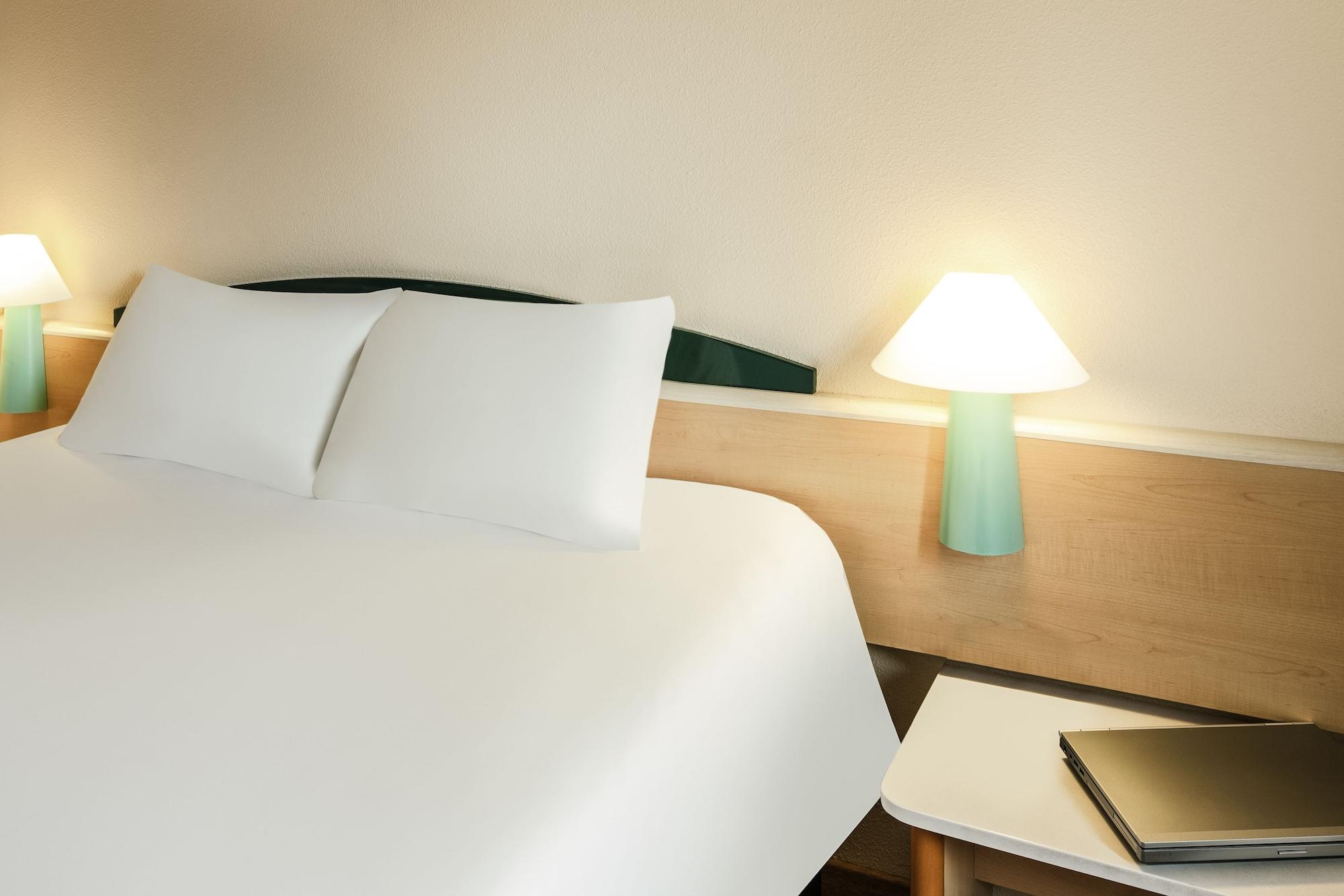 Hotel ibis Marseille Centre Prado Velodrome Esterno foto