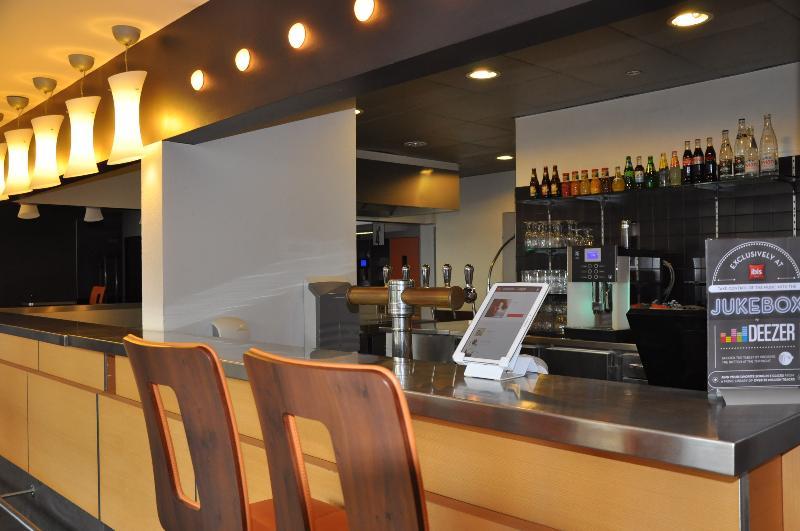 Hotel ibis Marseille Centre Prado Velodrome Esterno foto